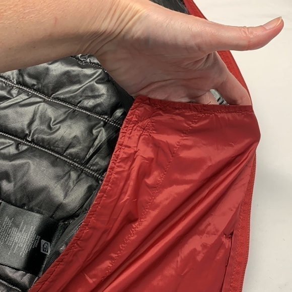 Point Zero Tech Ultra Light Performance Vest Size Small Colour Burgundy - Picture 5 of 13